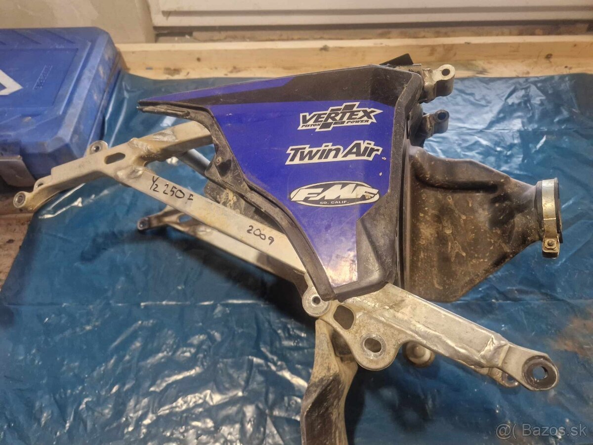 yamaha yz250f 2009 podsedlovka s airboxom