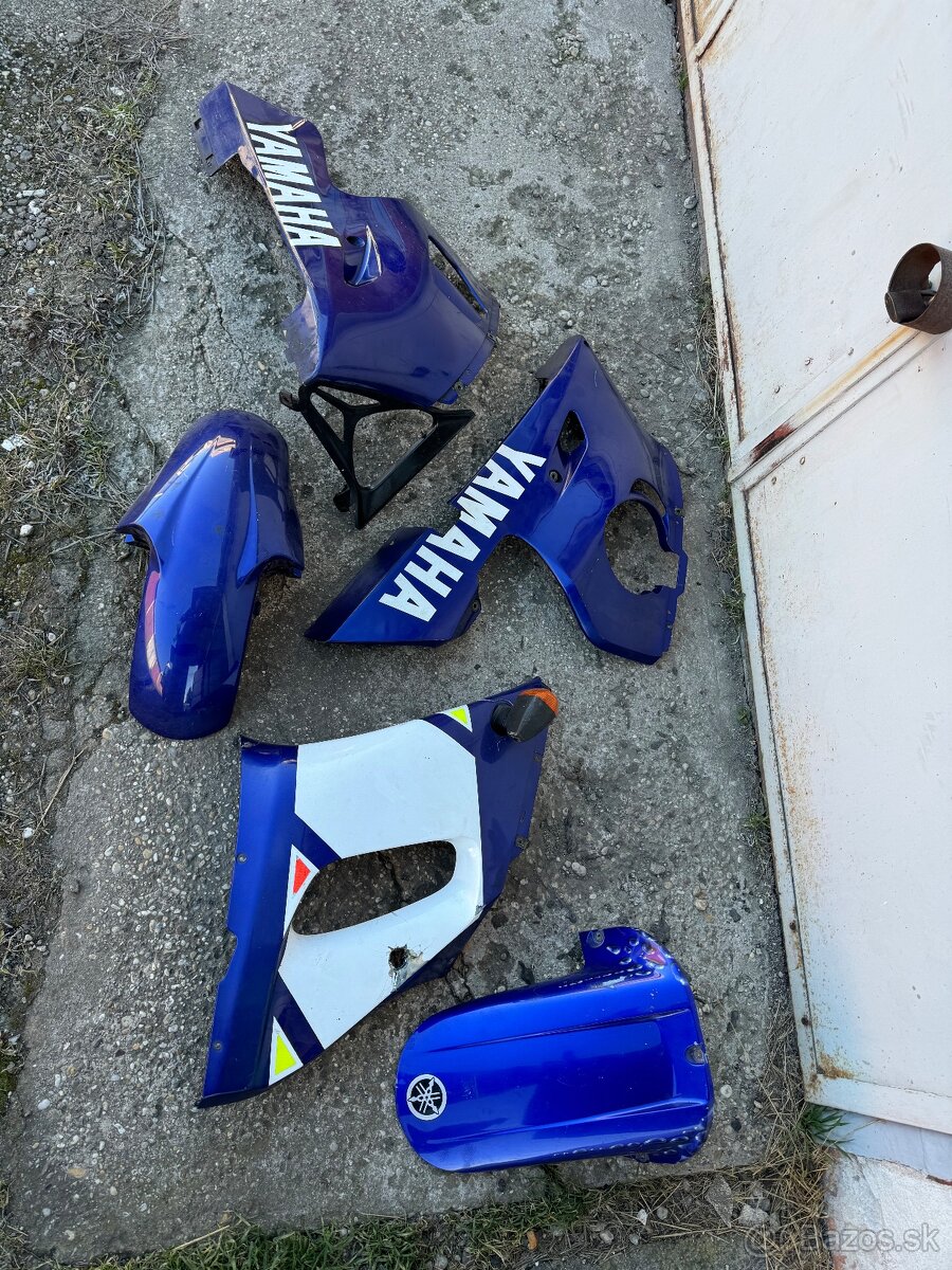 Yamaha yzf r6 plasty