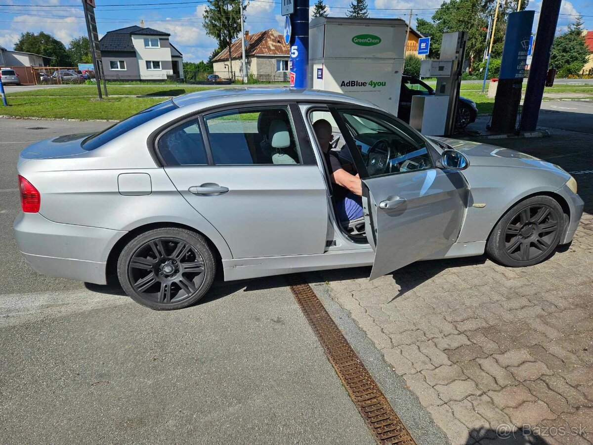 Bmw e90 320d automat 120kw M47