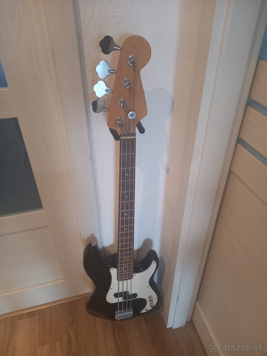 Bass gitara