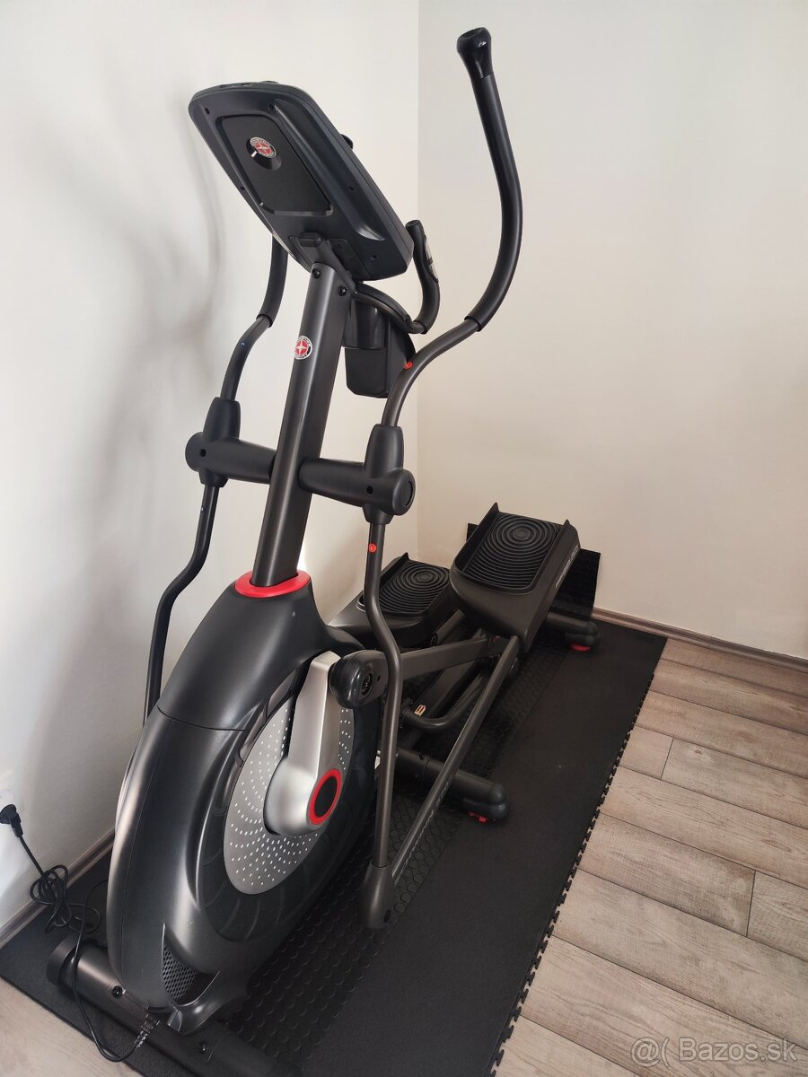 Eliptical Schwinn 570E