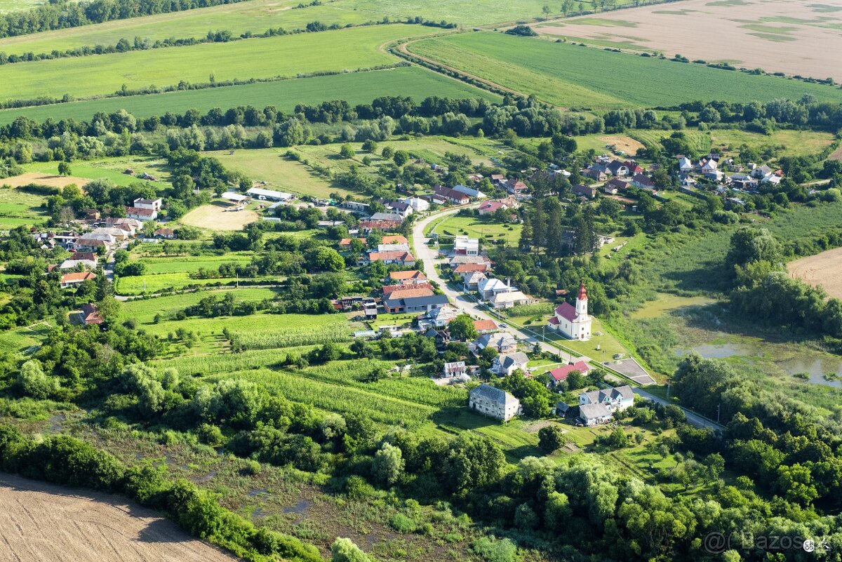 Na predaj veľký pozemok 4000 m2 v obci Rad, okres Trebišov