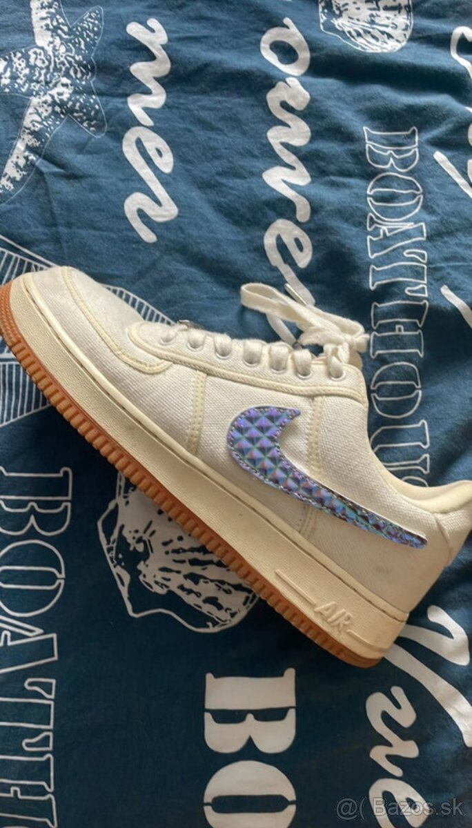 Nike air force travis scott sail