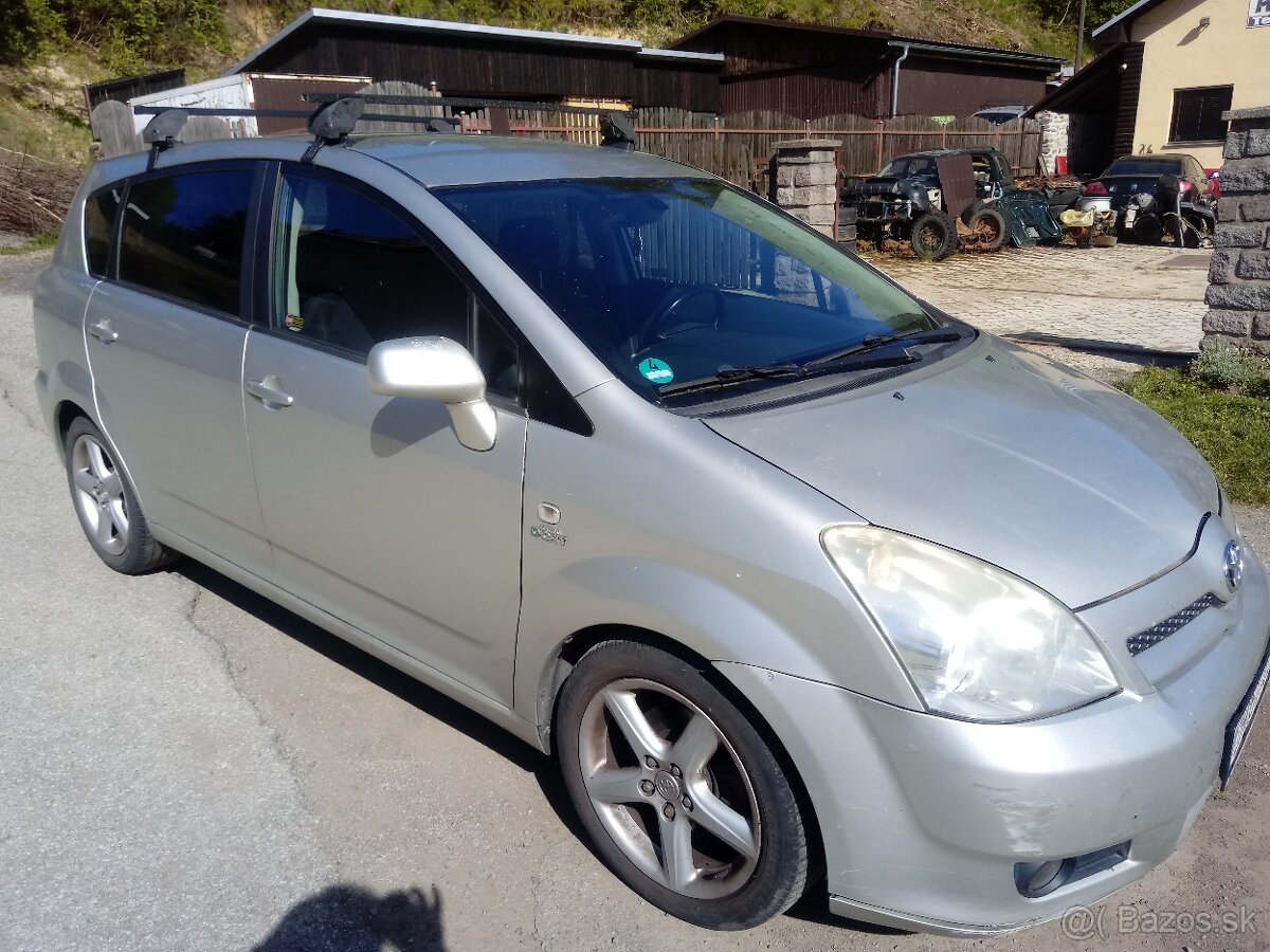 Toyota corolla verso 2.2D 130kw