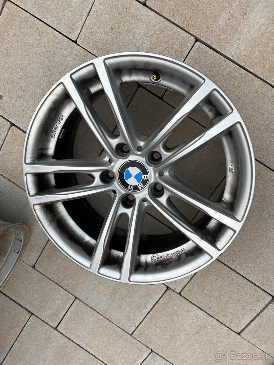 Predám kolesa na Bmw 5x120 R17