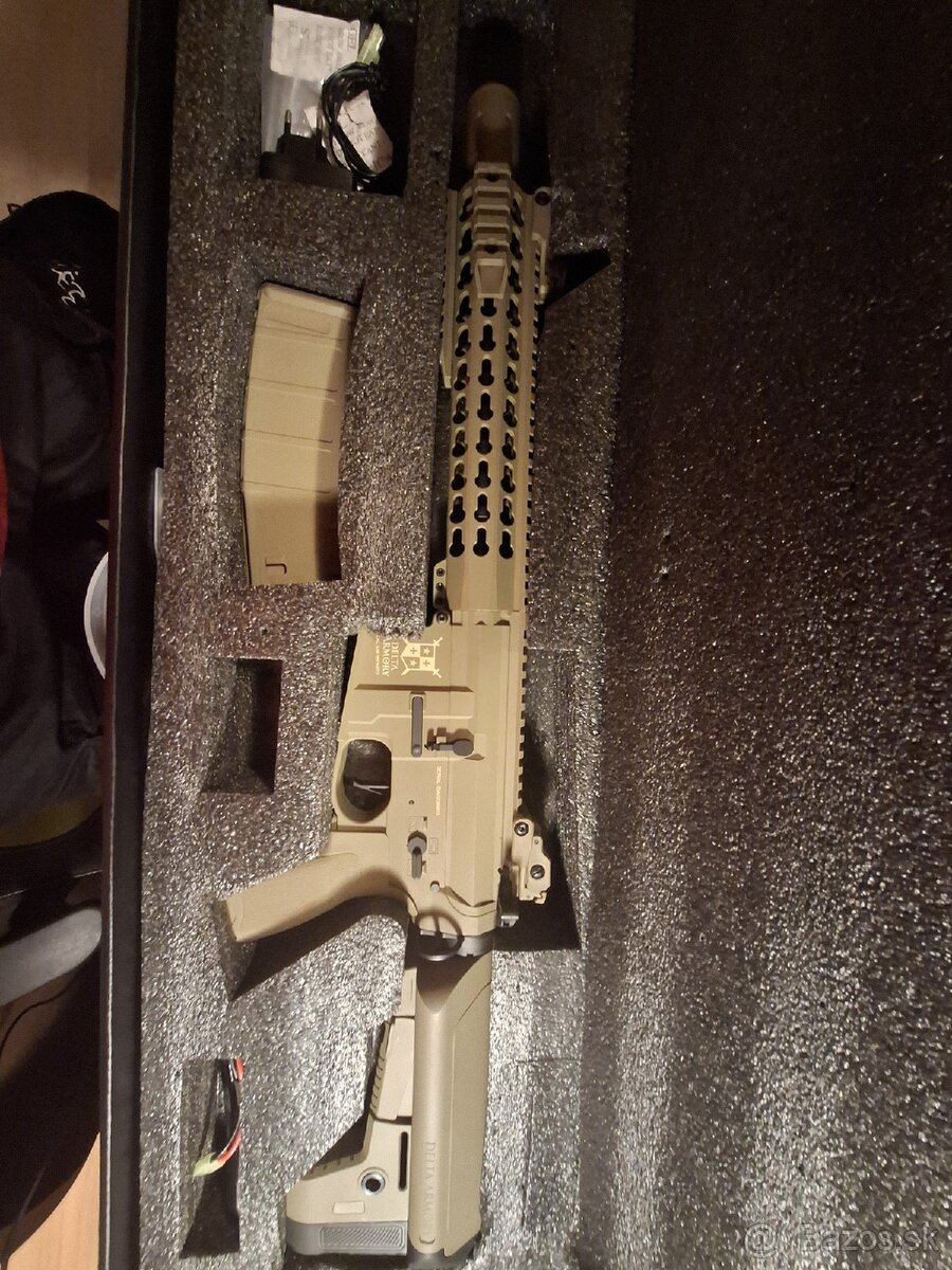 Airsoftová zbraň AR15 FullTan