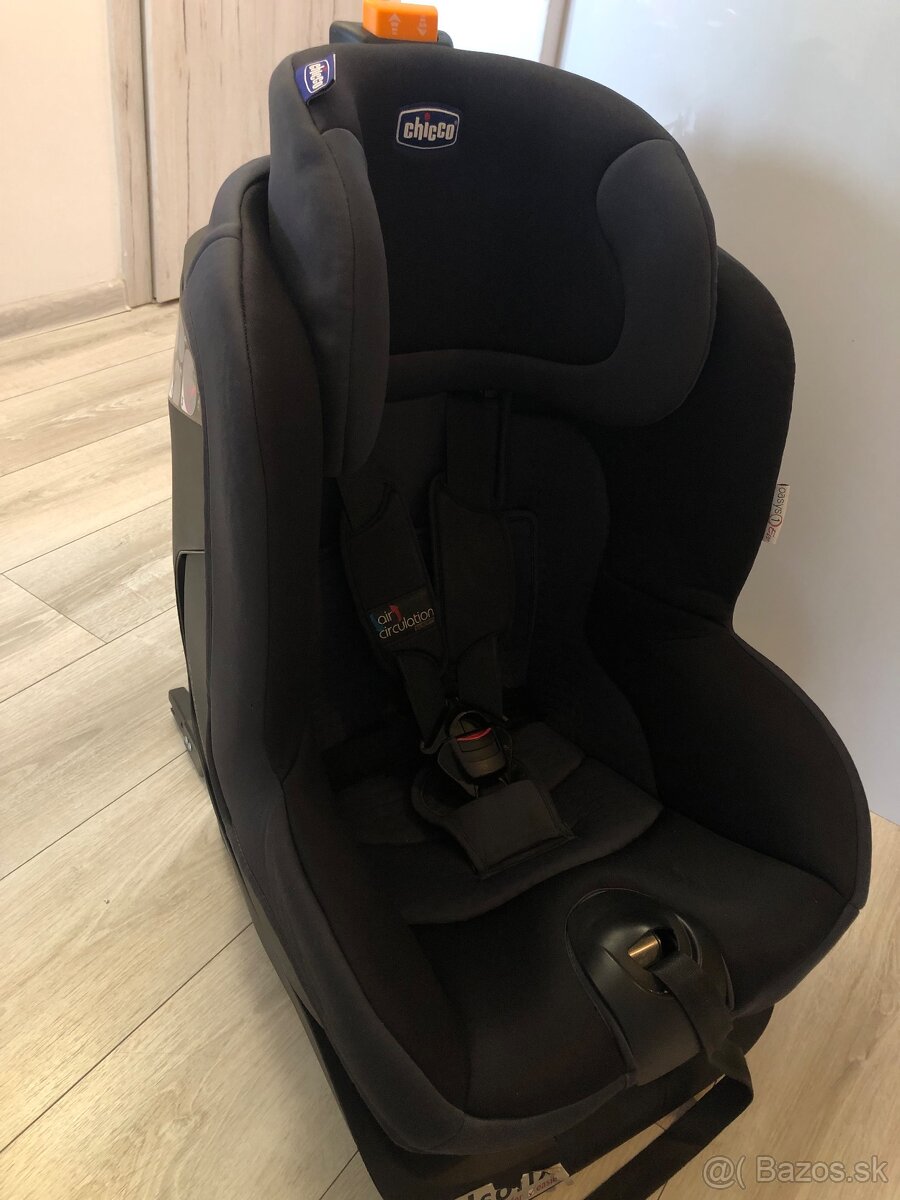 Chicco Autosedačka isofix 9-18kg