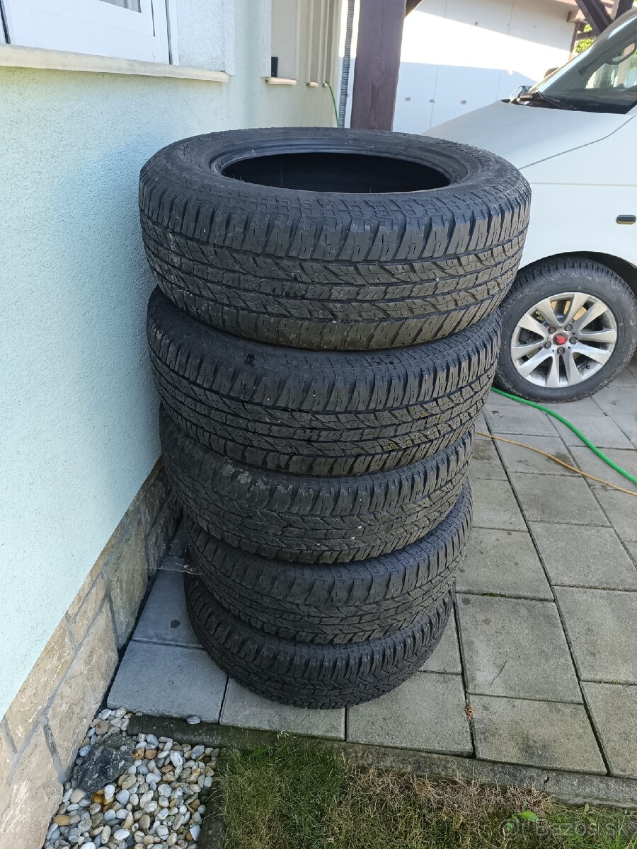 5x Yokohama Geolandar 235/65 R17