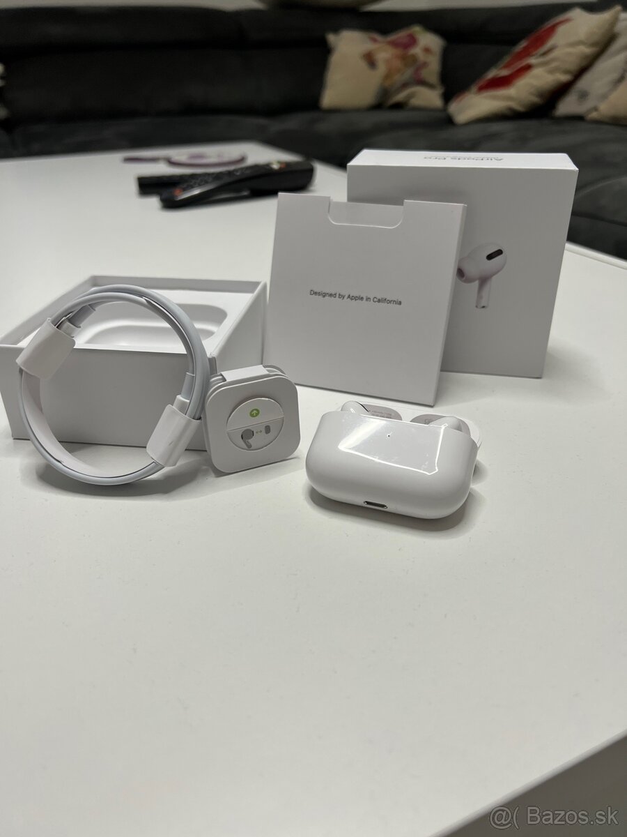 Apple AirPods Pro (2. generácie) s MagSafe puzdrom (USB-C)