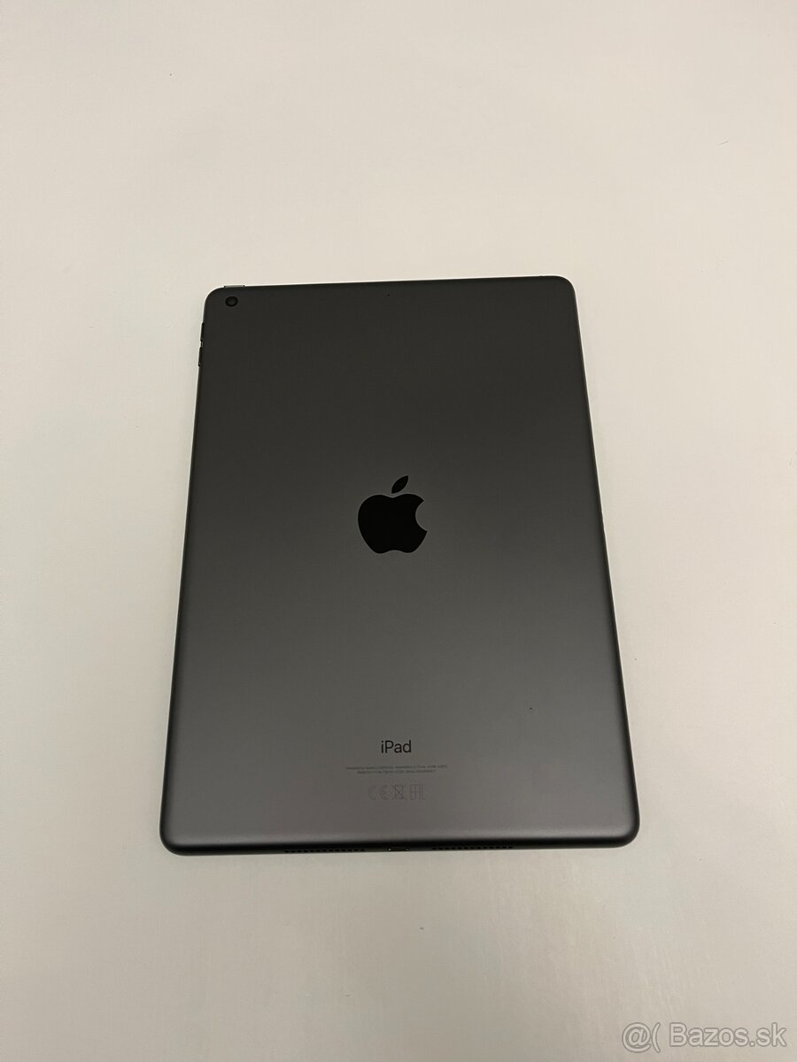 iPad 10.2" Wi-Fi 64GB (2021) + príslušenstvo