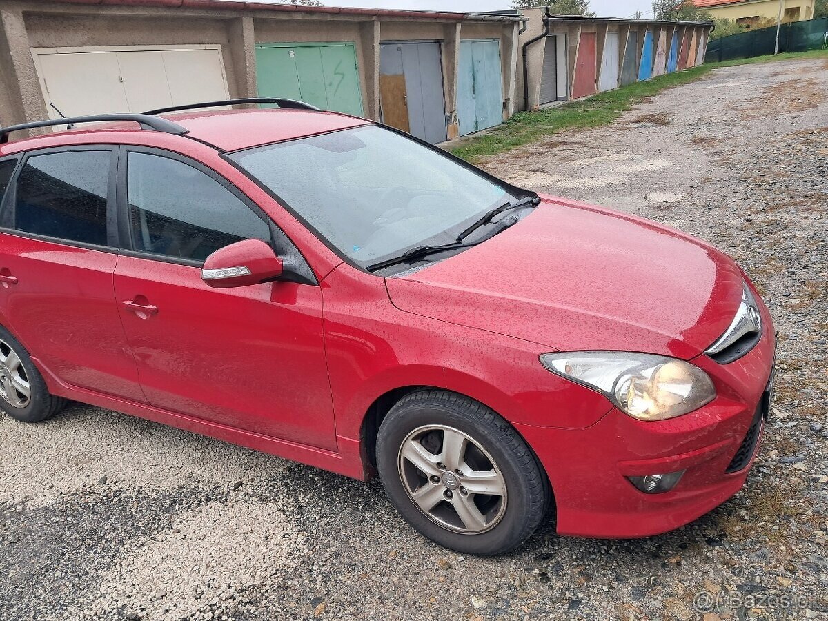 Hyundai i30 1.6 CRDi CW - 2012 - ČR