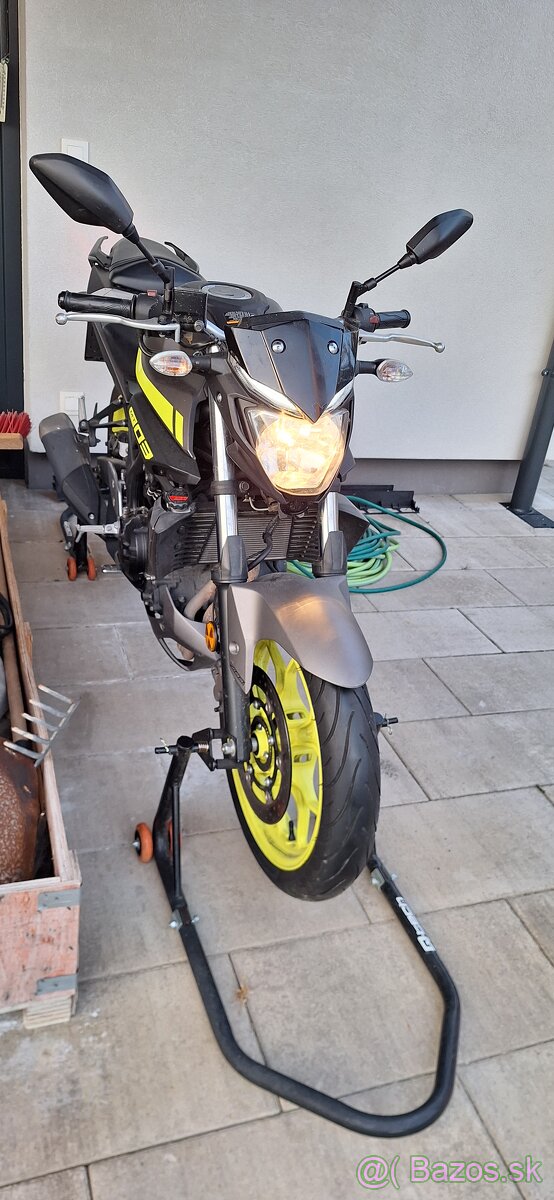 YAMAHA MT-03