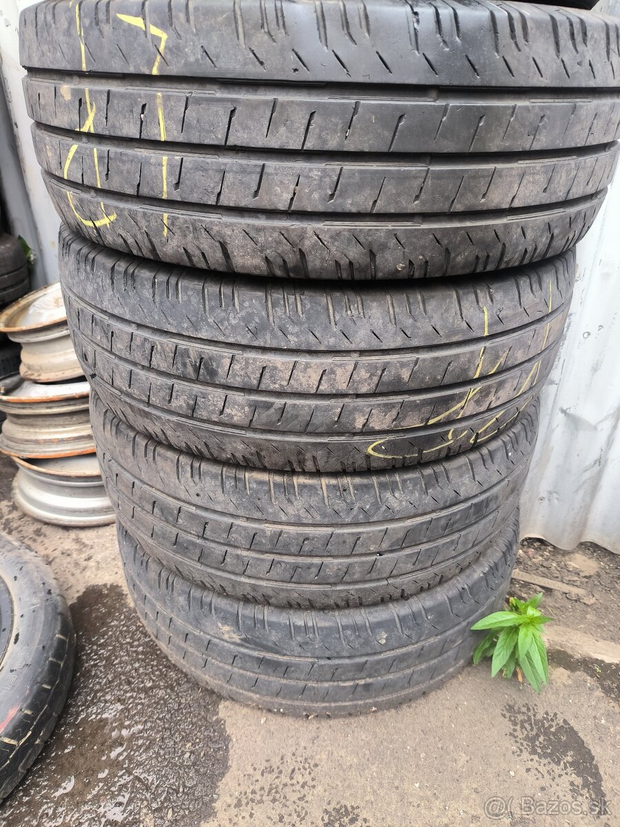 235/60r17C