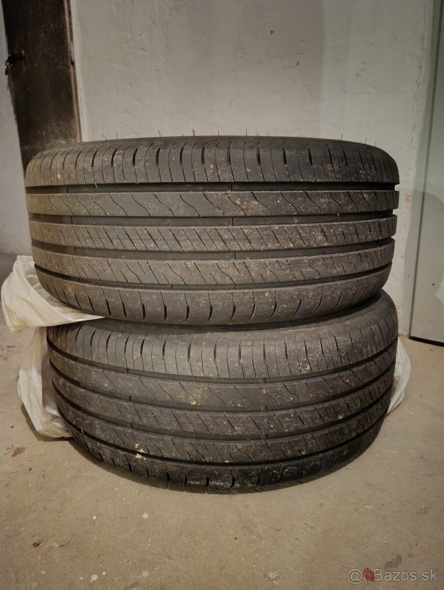 225/45 R17 GOODYEAR