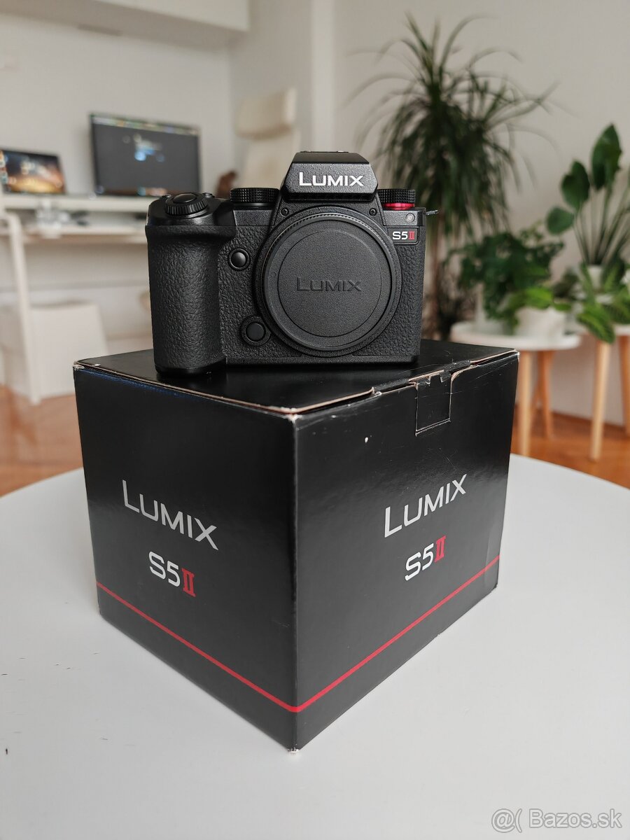 Panasonic Lumix DC-S5II telo