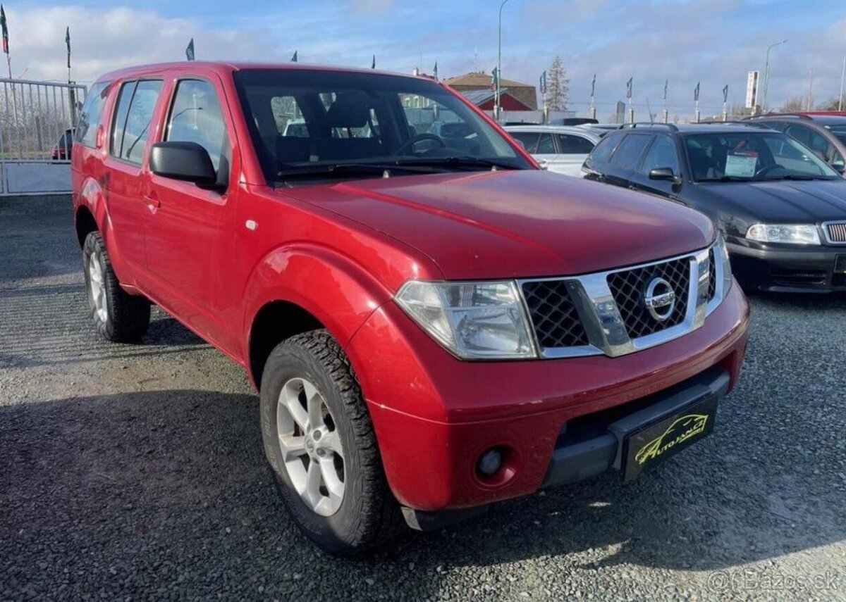 Nissan Pathfinder 2.5 DCi 4x4 nafta manuál 126 kw