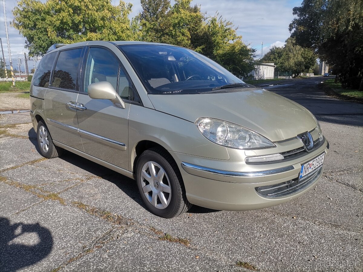 Peugeot 807 HDi  8-miestne