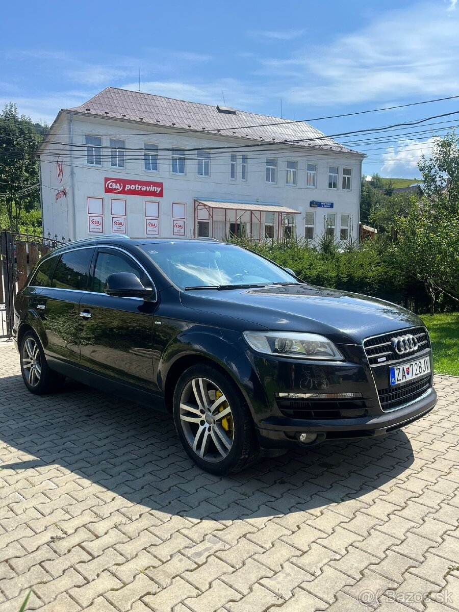 Audi Q7 3.0 TDI 2006 7 miestne