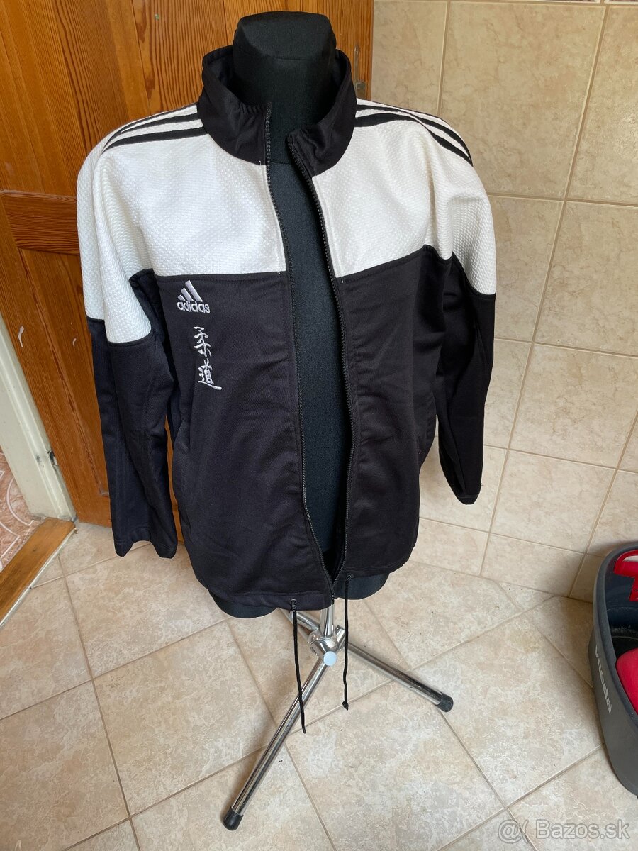 Športová bunda Adidas