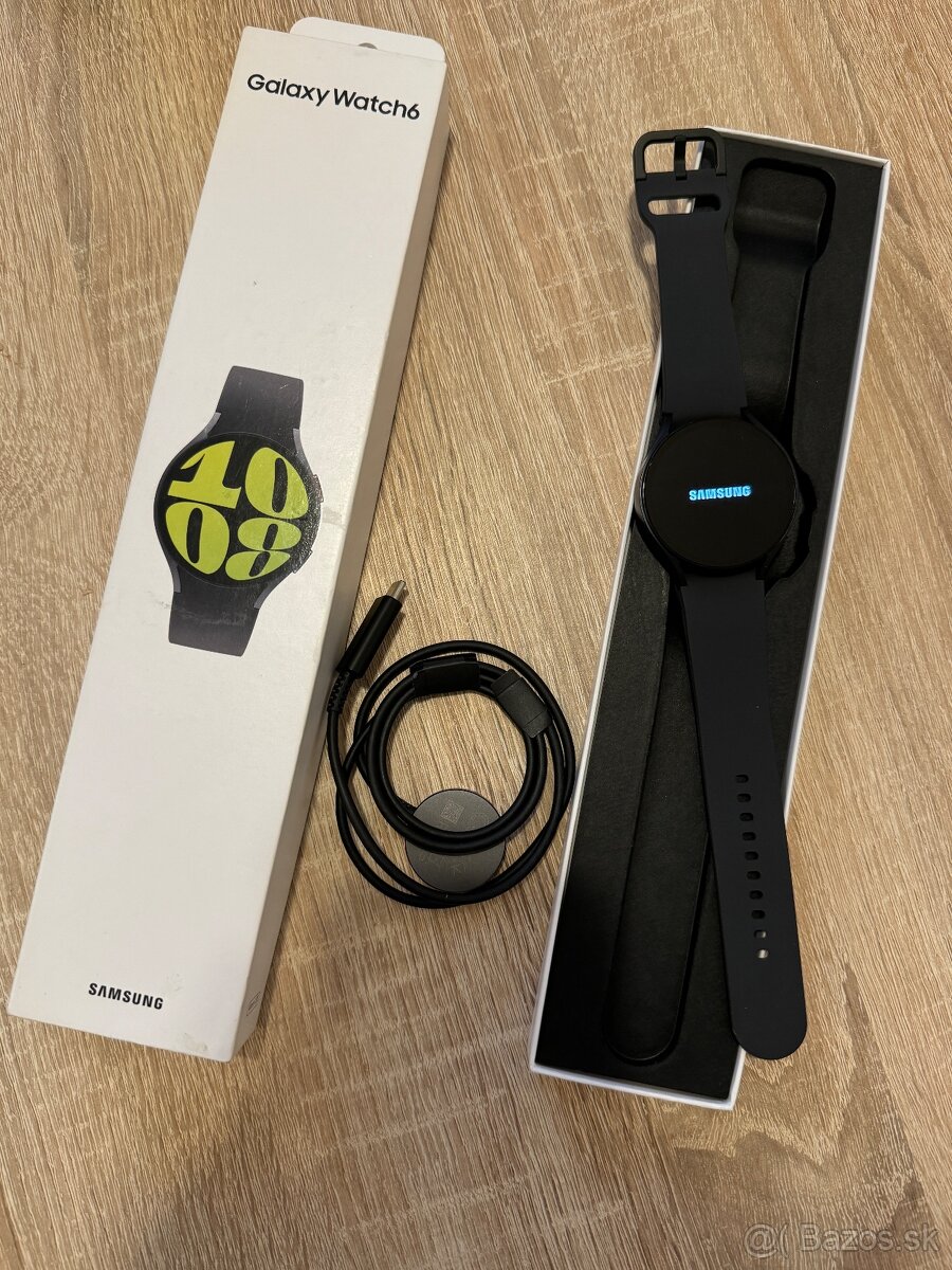 Samsung Galaxy watch 6 44mm LTE - rozbalené