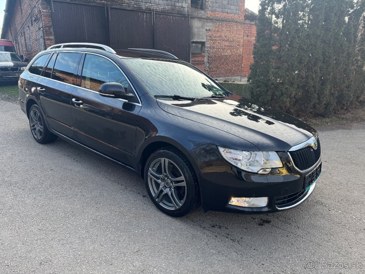 ŠKODA SUPERB II COMBI 1.4 TSI 92Kw 2010 SERVISKA