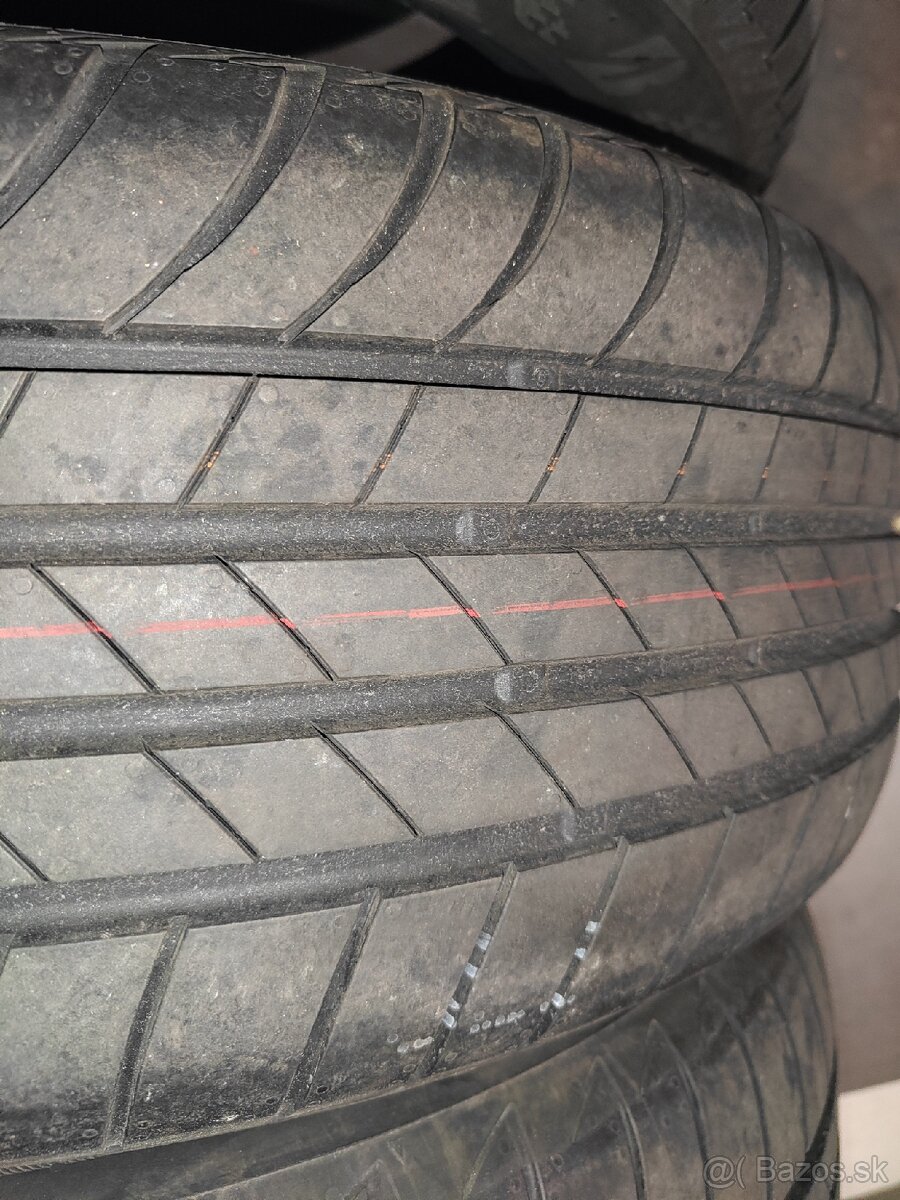 Predám pneumatiky Bridgestone Turanza  215/50 R18 96W XL