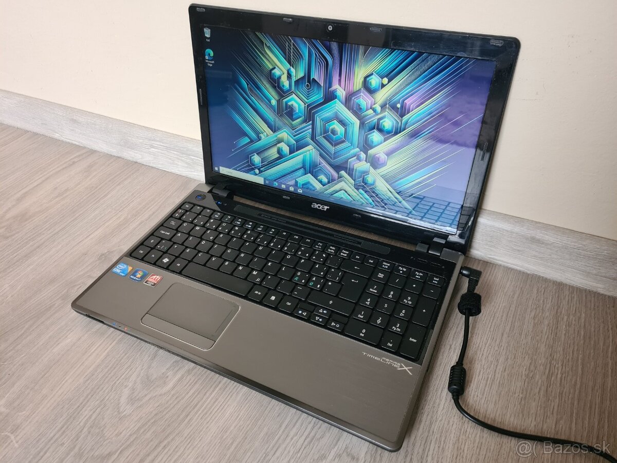 ▼Acer Aspire 5820TG - 15,6" / i5-M450 / GPU 1GB / 8GB▼