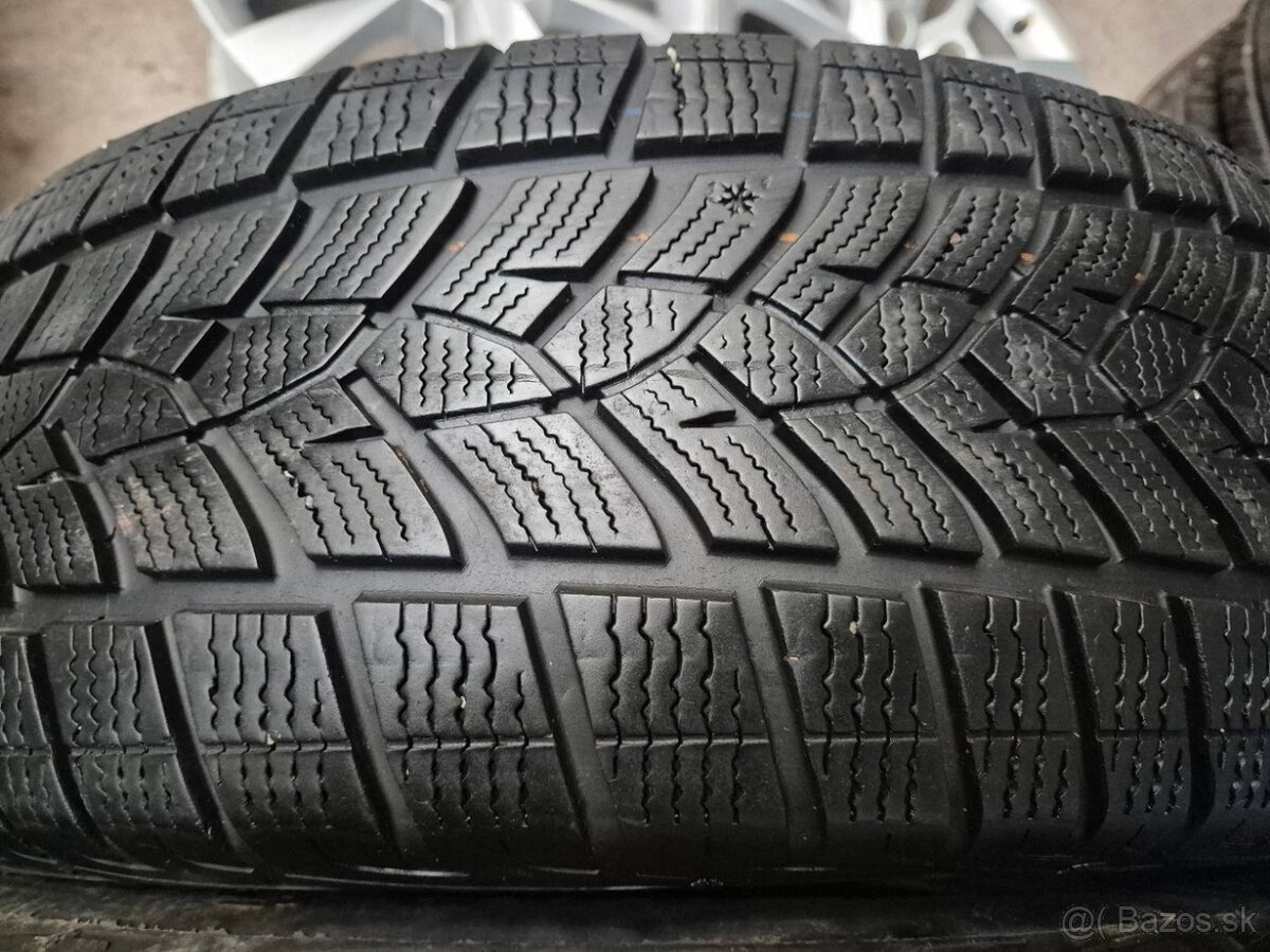 225/60 r18 zimné 4 ks GOODYEAR dezén 6,4 - 5,8 mm DOT2020