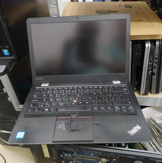 Lenovo ThinkPad 13 - Core i3-6100u /F672/