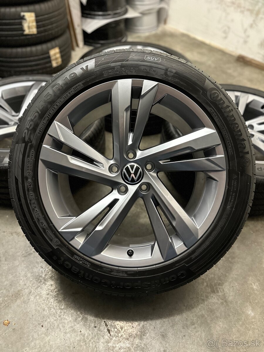 Letná sada VW Tiguan RLine 5x112 R19 , 255/45/19 VW Valencia