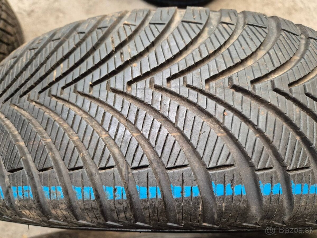 215/65 r16 celoročné 4 ks KUMHO dezén 6,7-6,2 mm DOT2022