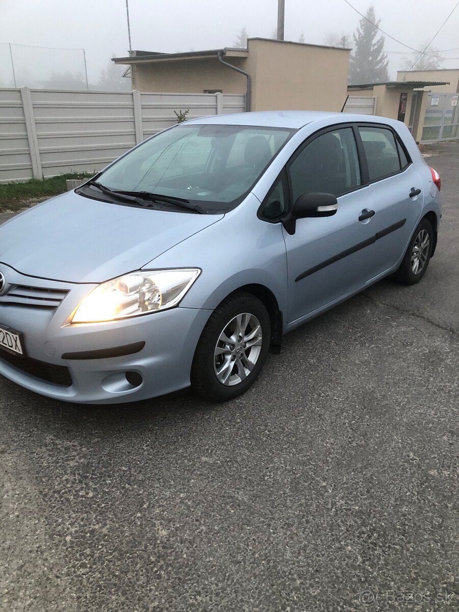 Toyota Auris 1,4benzin