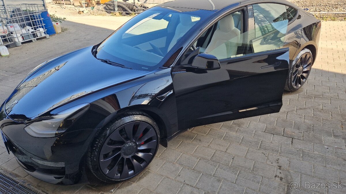 Tesla Model 3 PERFORMANCE OREO tepelné čerpadlo Odpočet DPH