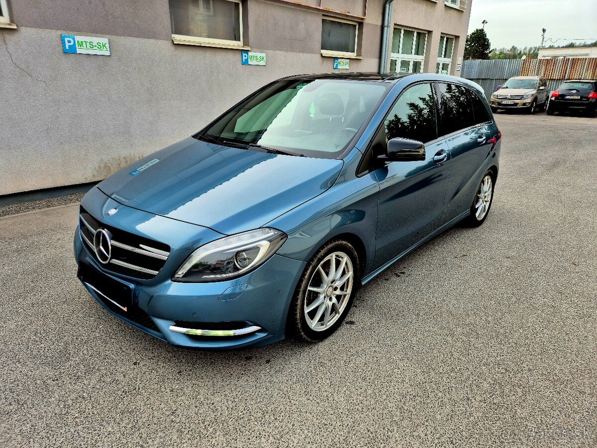 Mercedes-Benz B trieda 220 4matic A/T,4x4 odpocet DPH