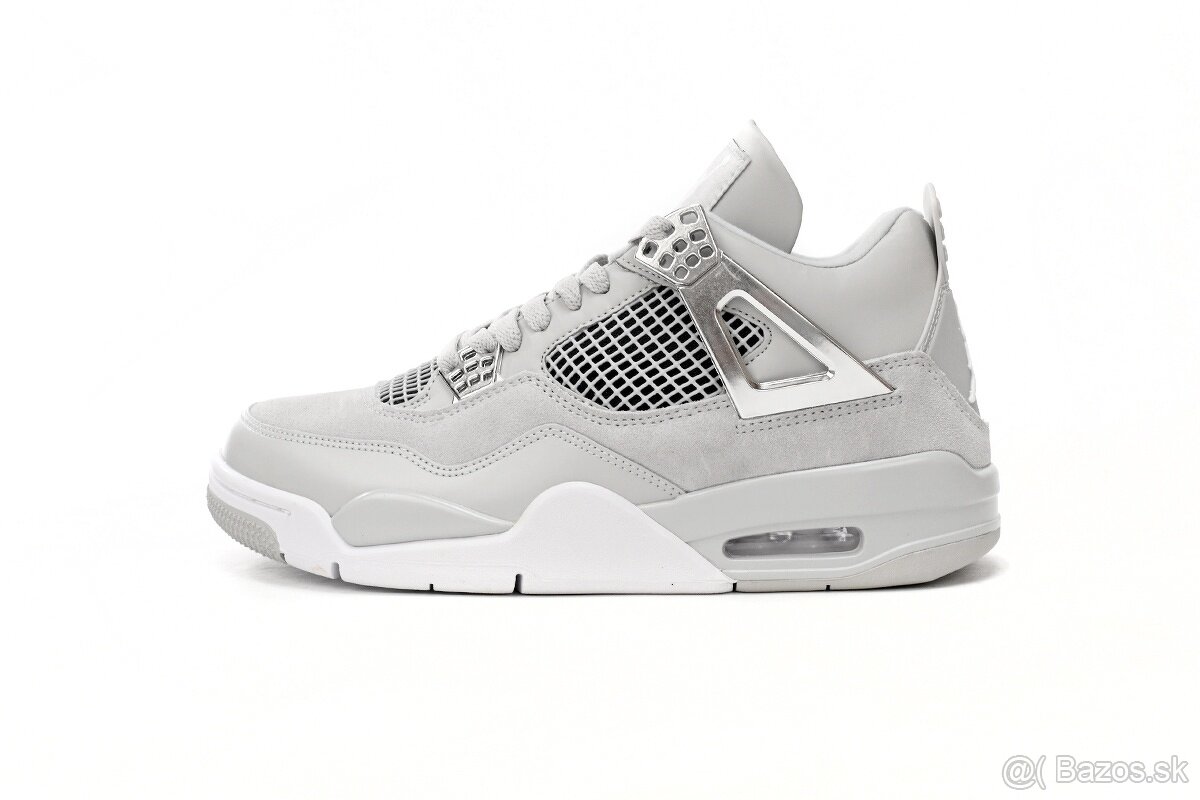 Nike jordan 4 frozen moment