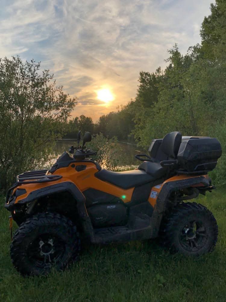 CAN-AM OUTLANDER MAX 570