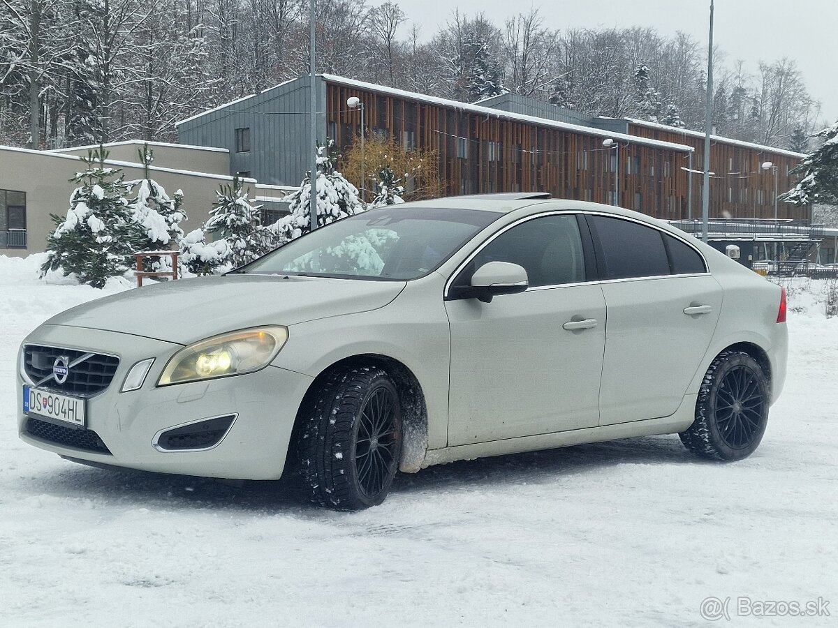 Volvo s60 d5 2.4 awd