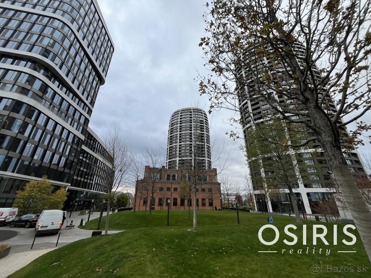 SKY PARK 4. VEŽA: DOWNTOWN Starého Mesta, 3i byt, parking