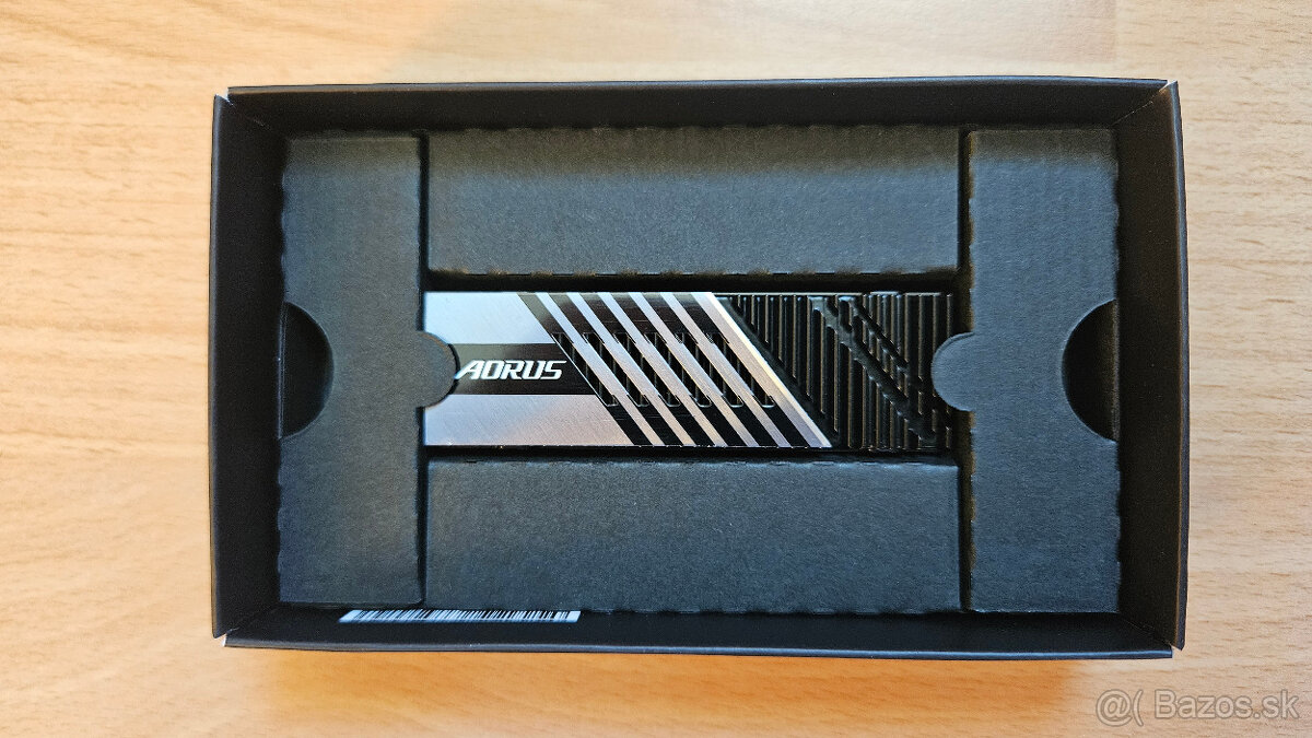 Chladič Gigabyte Aorus pre SSD disk M.2