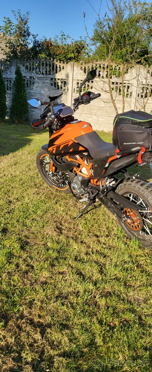 KTM Adventure 390