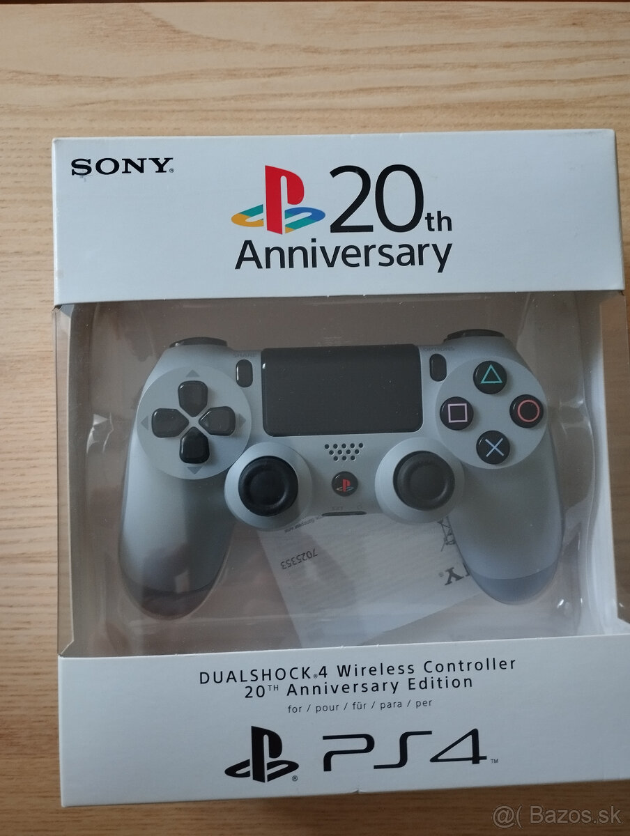 PS4 20th anniversary gamepad