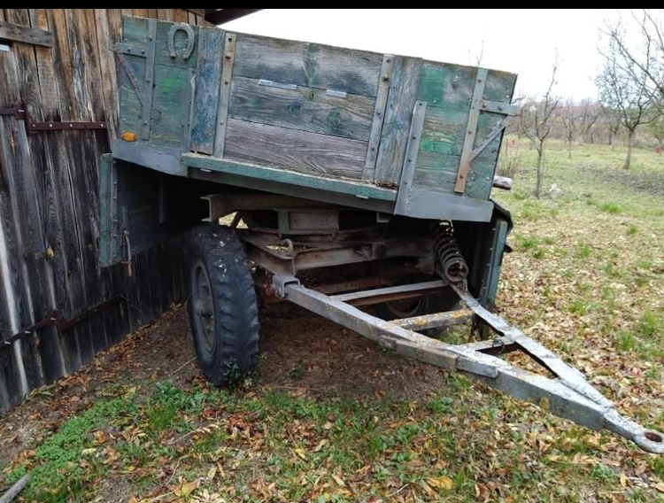 Vlečka za traktor, ručne  vyklápanie