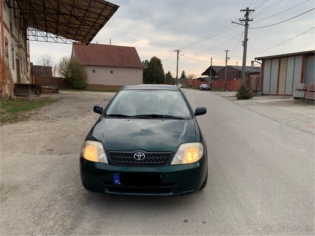 Predám Toyota Corolla sedan 1.4vvti rok vyr 2003