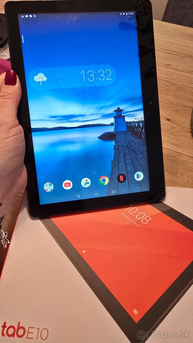 Lenovo Tab E10