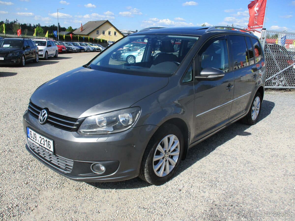 VW Touran 2,0TDI 103KW HIGHLINE PANO 7míst 06/2011