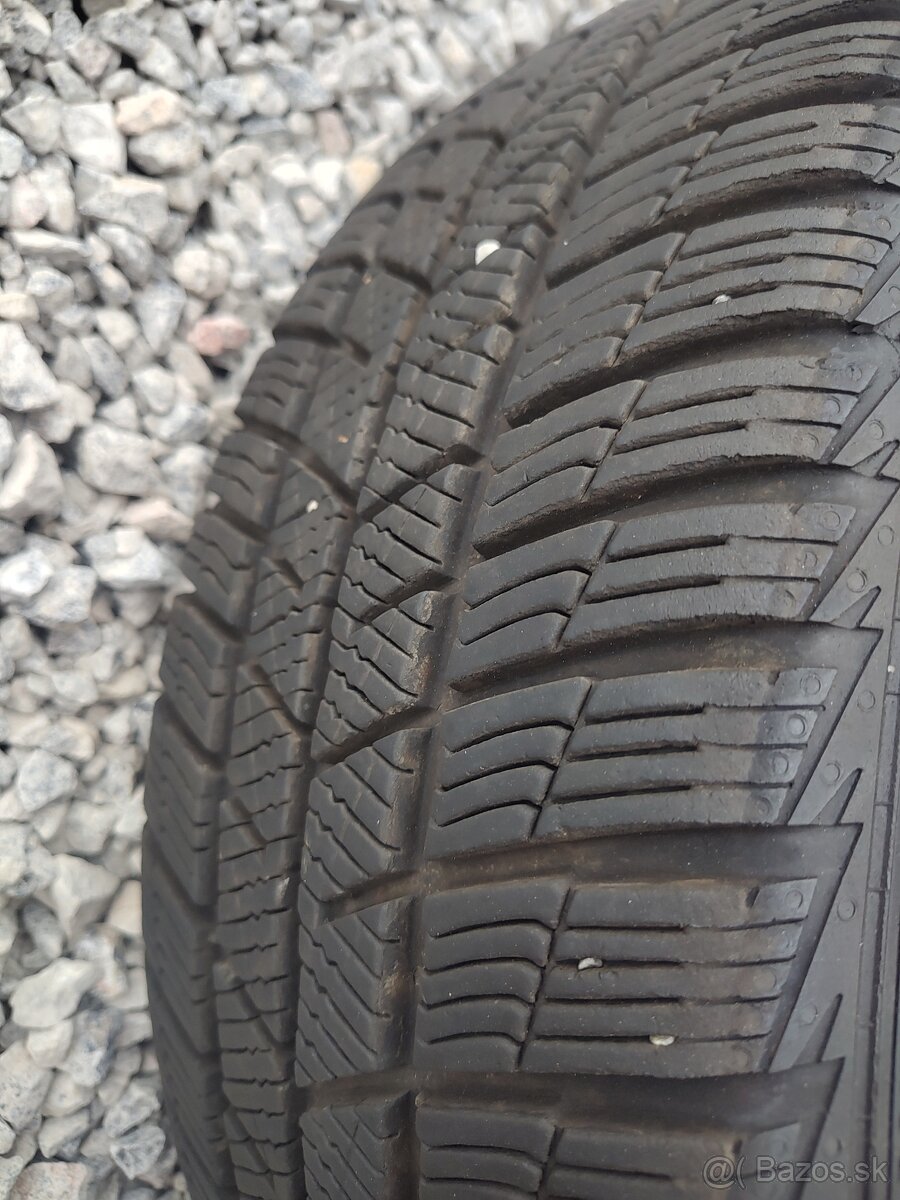 pneu 205/55 R16