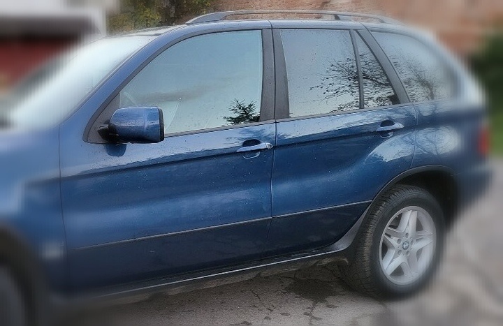 Predám dvere BMW X5 e53