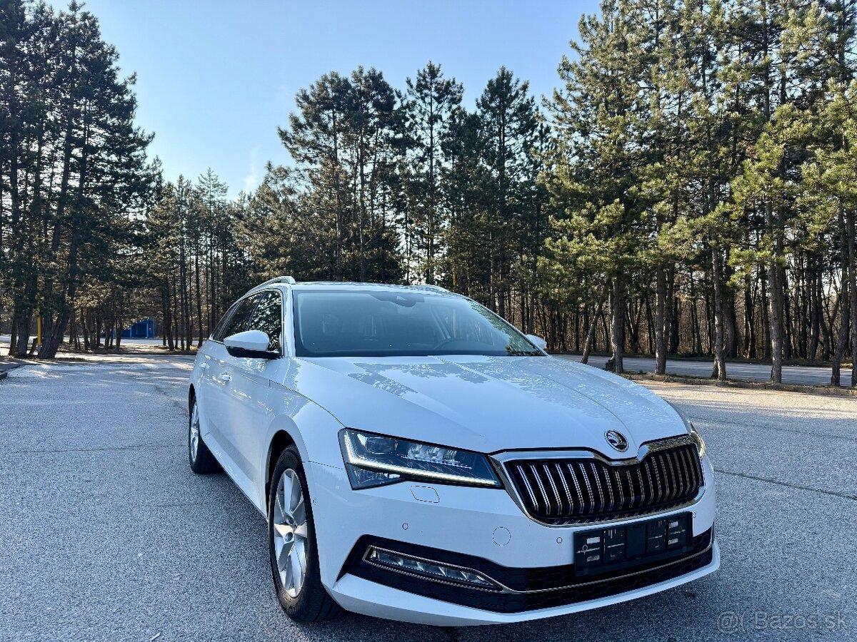 ŠKODA SUPERB COMBI 2.0TDI DSG FACELIFT MATRIX BOHATÁ VÝBAVA