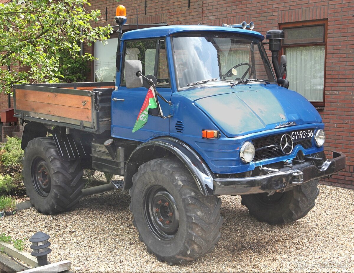 Mercedes unimog