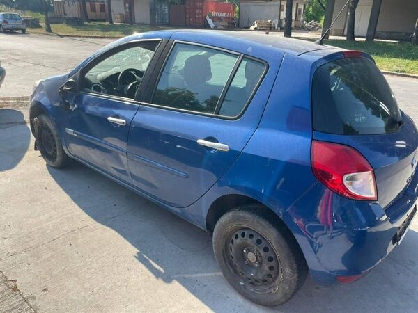 Rozpredám na diely Renault Clio III HB 1.2 D4F D7 2012